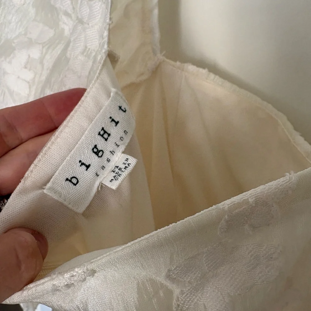 Honey Cream Floral Embroidered Babydoll Spring Dress Medium Fairytale Dreamy - Picture 8 of 8